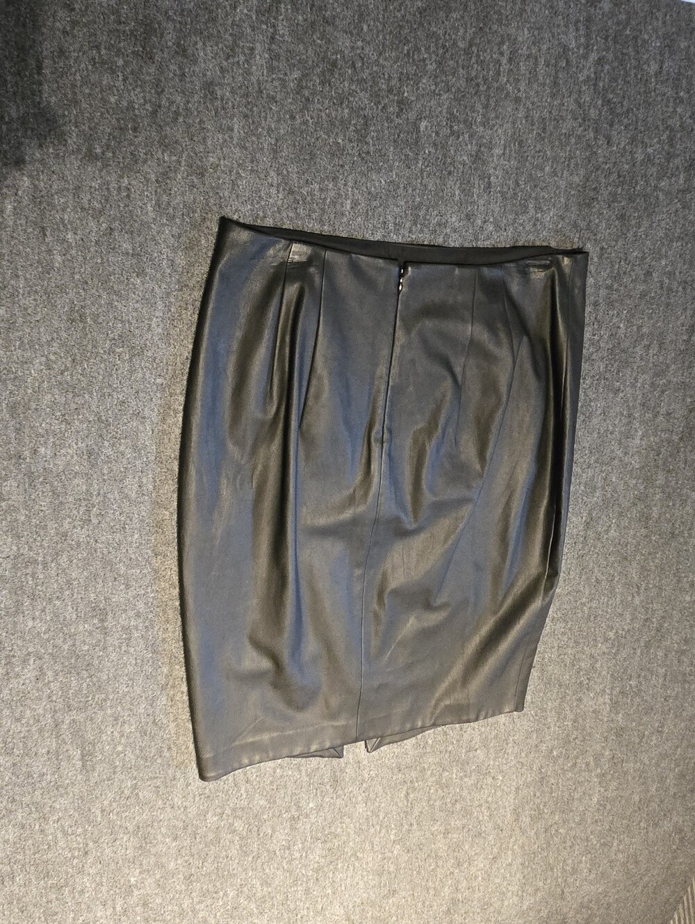 Black Express Faux Leather Zip-Detail Pencil Skirt - Picture 2 of 7